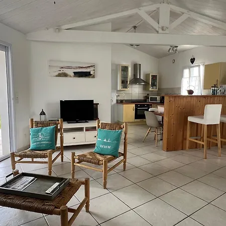 542 Les Sables La Maison Ideale A * La Flotte